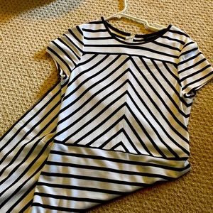 Women’s 8 petite black and white striped dress